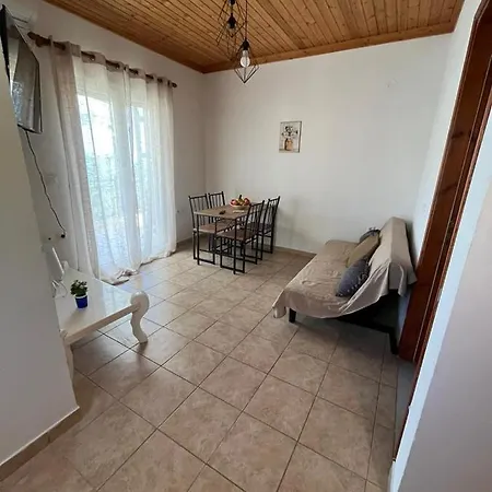 Apartment Andrianas